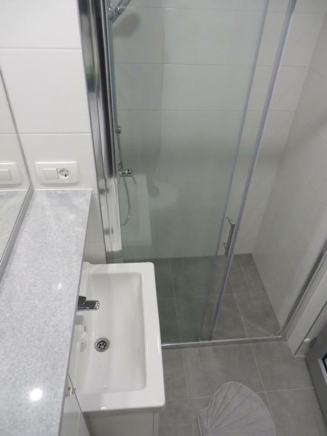 Apartmani Raos Dugi Rat Eksteriør billede